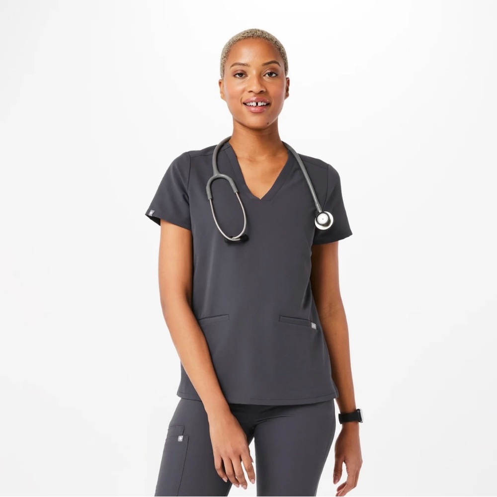 Figs Casma three pocket scrub top